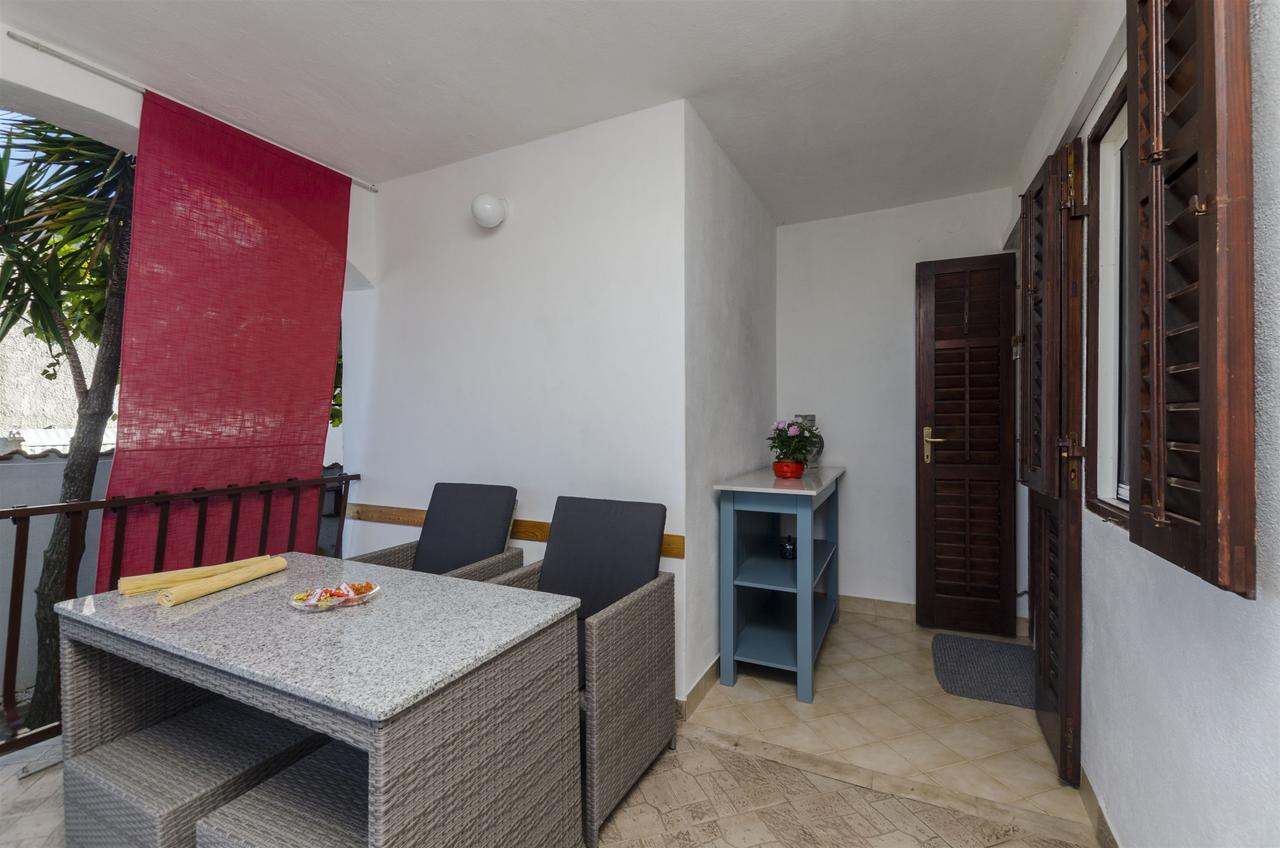 Apartments Denis Supetar Ngoại thất bức ảnh
